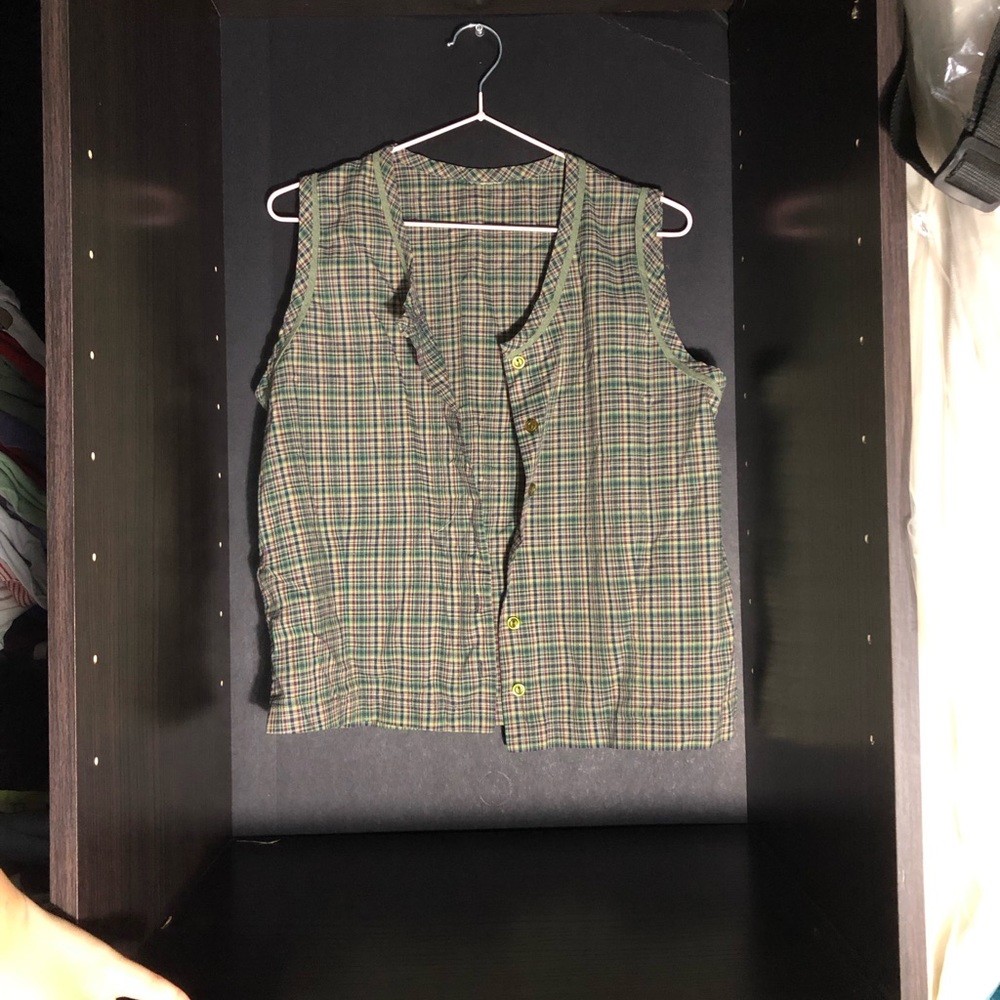 sleeveless plaid button down